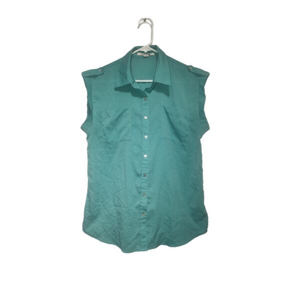 Forever 21 Tops - Forever21 Women's Button Up Shirt Size Medium